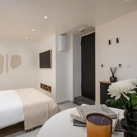 Superior Mia Apartment